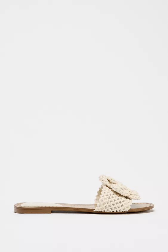 CROCHET BOW FLAT SANDALS | Zara UK