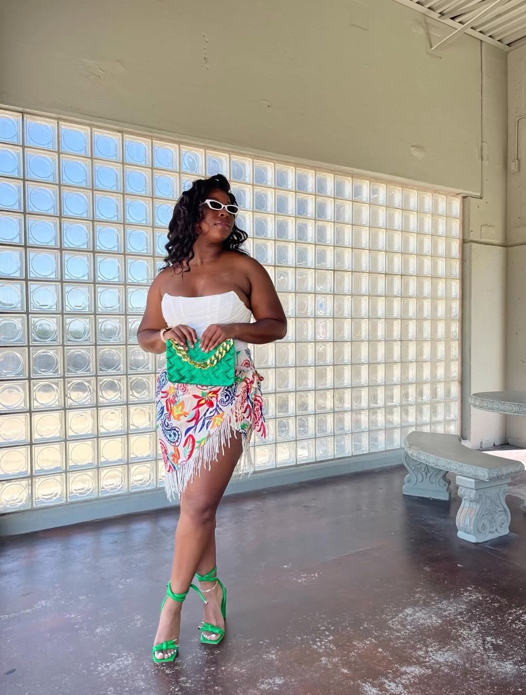 you wearing wtf you want this summer say Yooooooo 

Full outfit details in my @shop.ltk check link in bio 

#midsizestyle #vacationoutfit #midsizefashion #midsizeblogger #dallasinfluencer #blackgirlfashion #midsizecollective 

#LTKcurves #LTKshoecrush #LTKstyletip