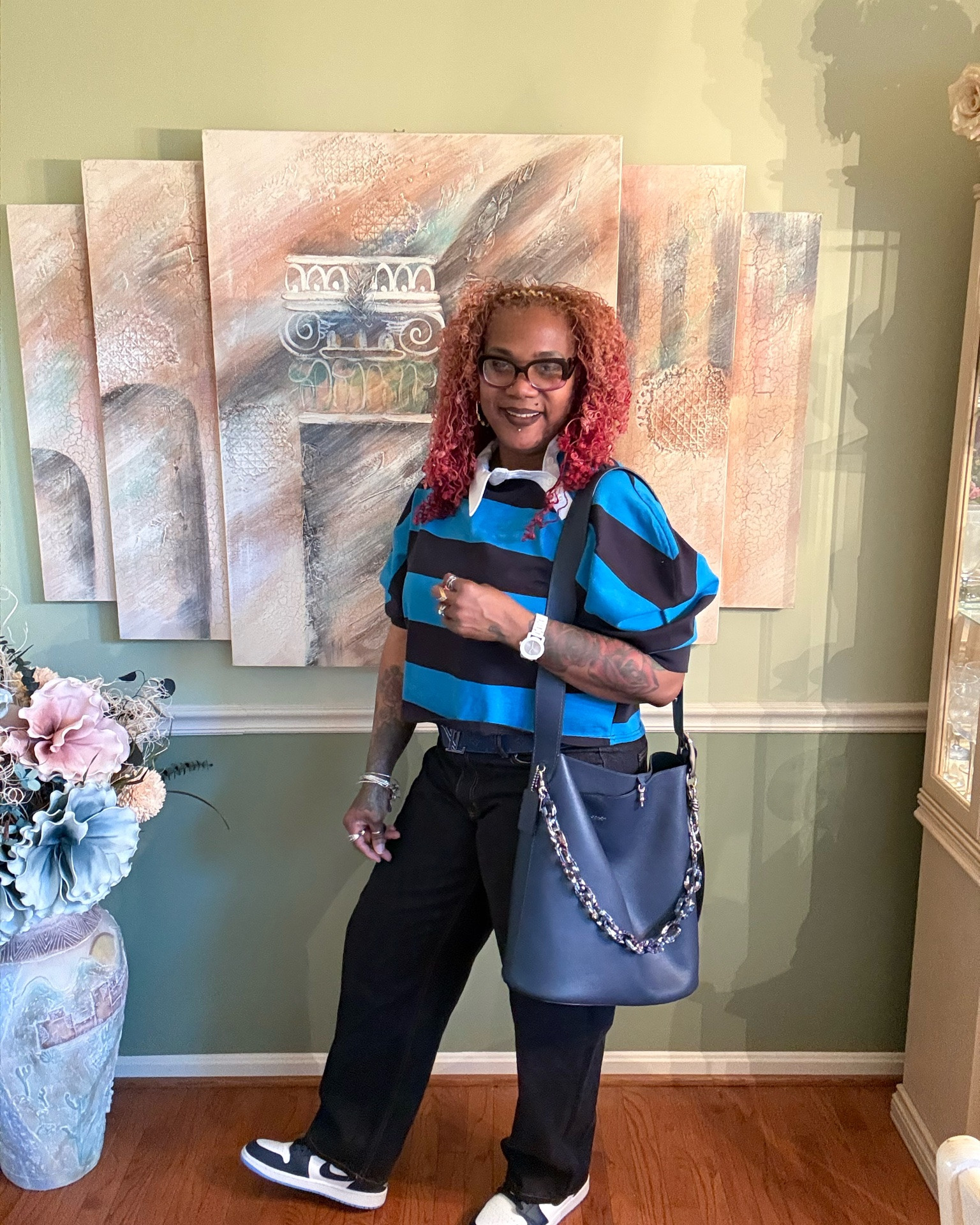 The blues called and I answered 💙👜✨ Keeping it comfy but still cute!

#LTKootd #LTKgrwm #LTKmomlife