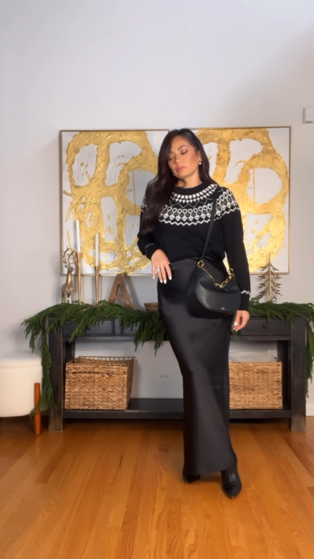 Sweater & skirt combo 🖤🤍

#LTKStyleTip #LTKFindsUnder50 #LTKHoliday