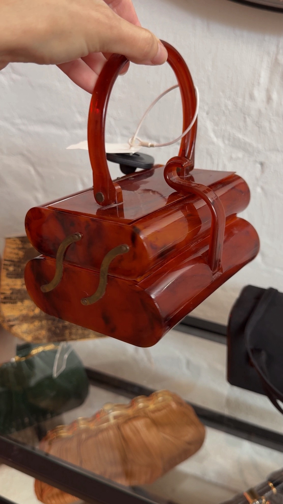 Linked similar vintage bags to mine 