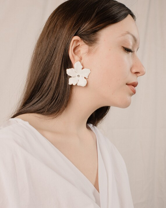 White Enamel Oversized Floral Earrings | Etsy (US)