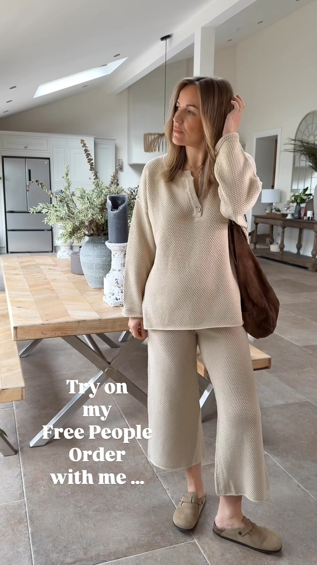Free People try on ….

Size info 
Knit co ord medium 
Linen co ord medium
Leopard jacket medium 
Cashmere knit medium 
Barrel jeans 29 regular 
Jumpsuit medium 

Summer outfits 
Spring outfit 
Co ord 
Linen set 
Cashmere 
Barrel jeans 
#ad

#LTKtravel #LTKspring #LTKsummer