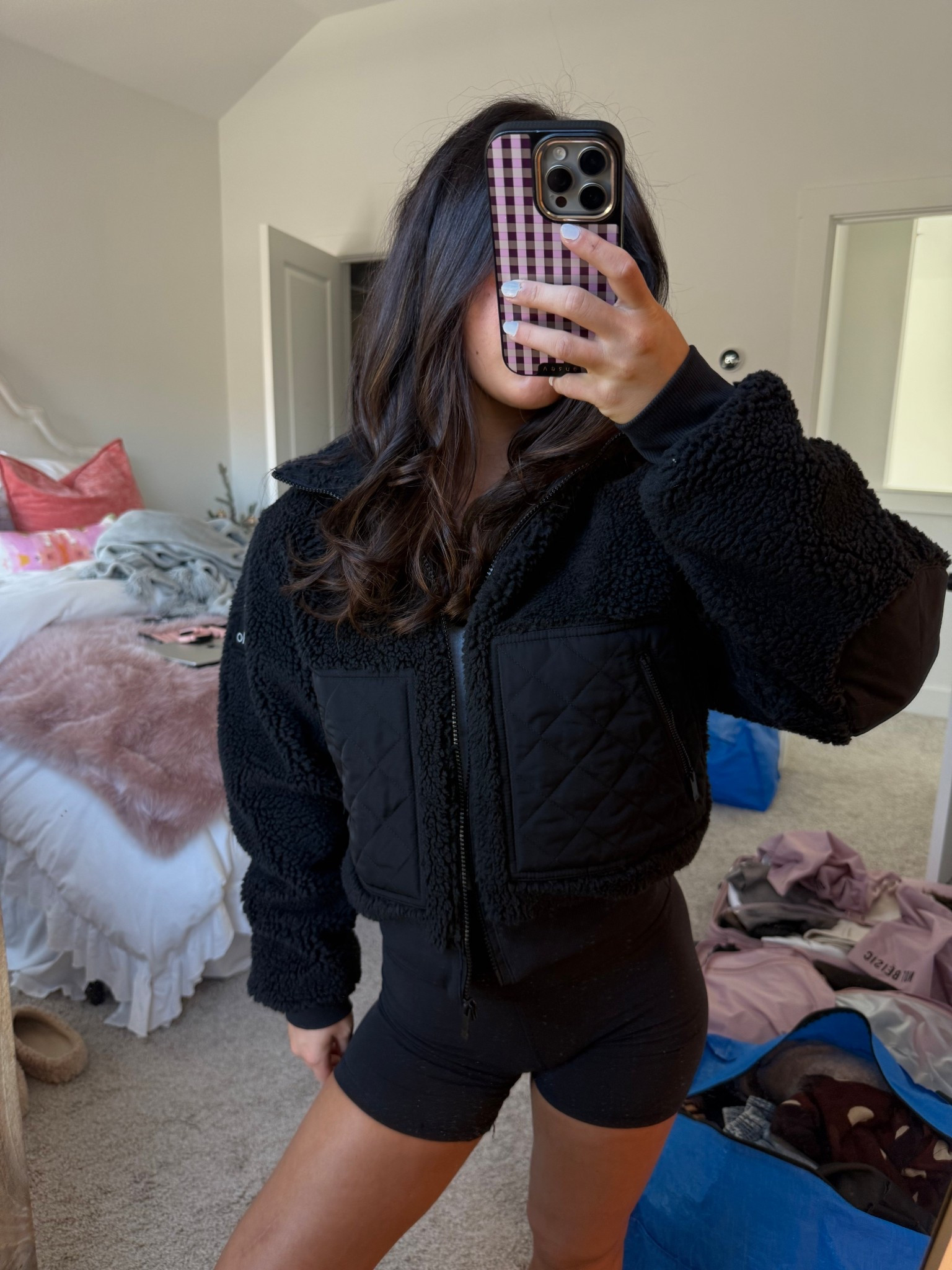 Can’t take this jacket off i love it so muchh

#LTKActive #LTKSeasonal #LTKU