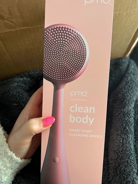 PMD CLEAN BODY ⭐️⭐️ i absolutely love my products from PMD so wanted to try this body exfoliator & massager out!

It comes with lots of different attachments too!

the perfect valentine’s day gift for her!

#LTKFind #LTKbeauty #LTKGiftGuide