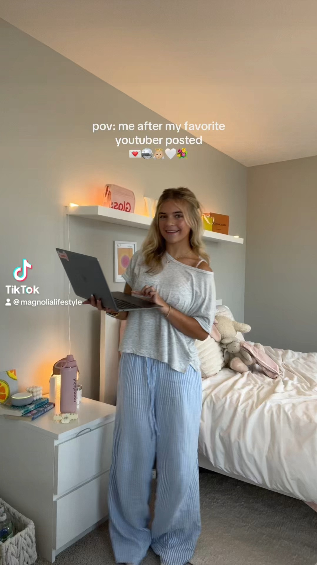 youtube: Magnolia Jane
top: AE (S)
pants: city beach australia (2)
