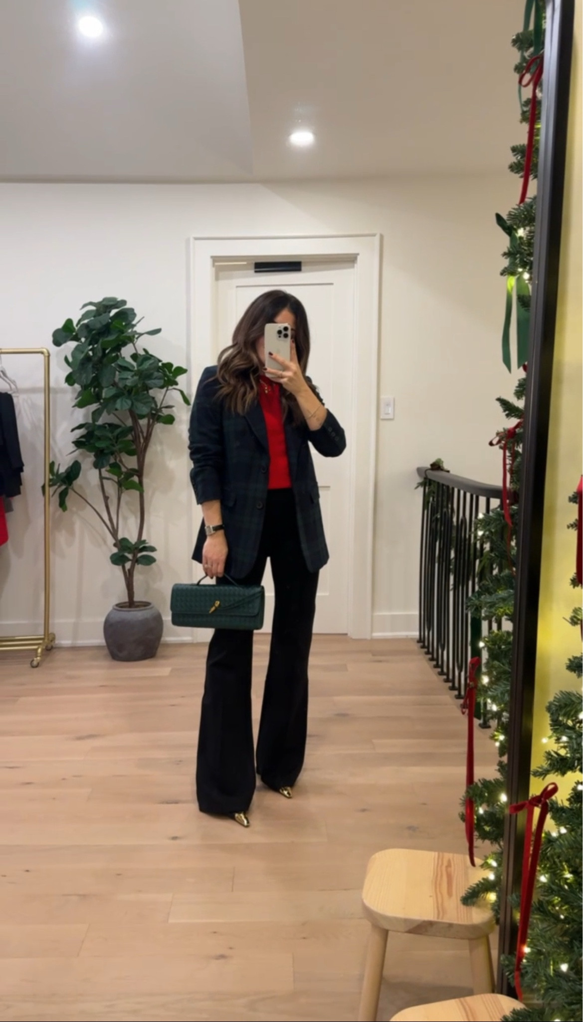 Holiday dinner outfit inspo! 

Pants: xs reg
Top: xs
Blazer: xs

#LTKcanada #LTKsale #LTKstyletip