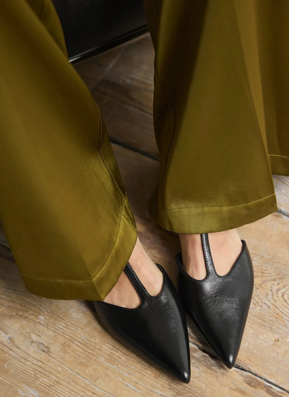Lila Black T-Bar Flats | Mint Velvet