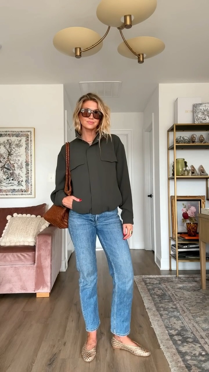 Green bomber look that I’ll be wearing all fall! 
Bomber: runs oversized, wearing size small 
Denim: run TTS, wearing size 25

#LTKootd #LTKgrwm #LTKSeasonal