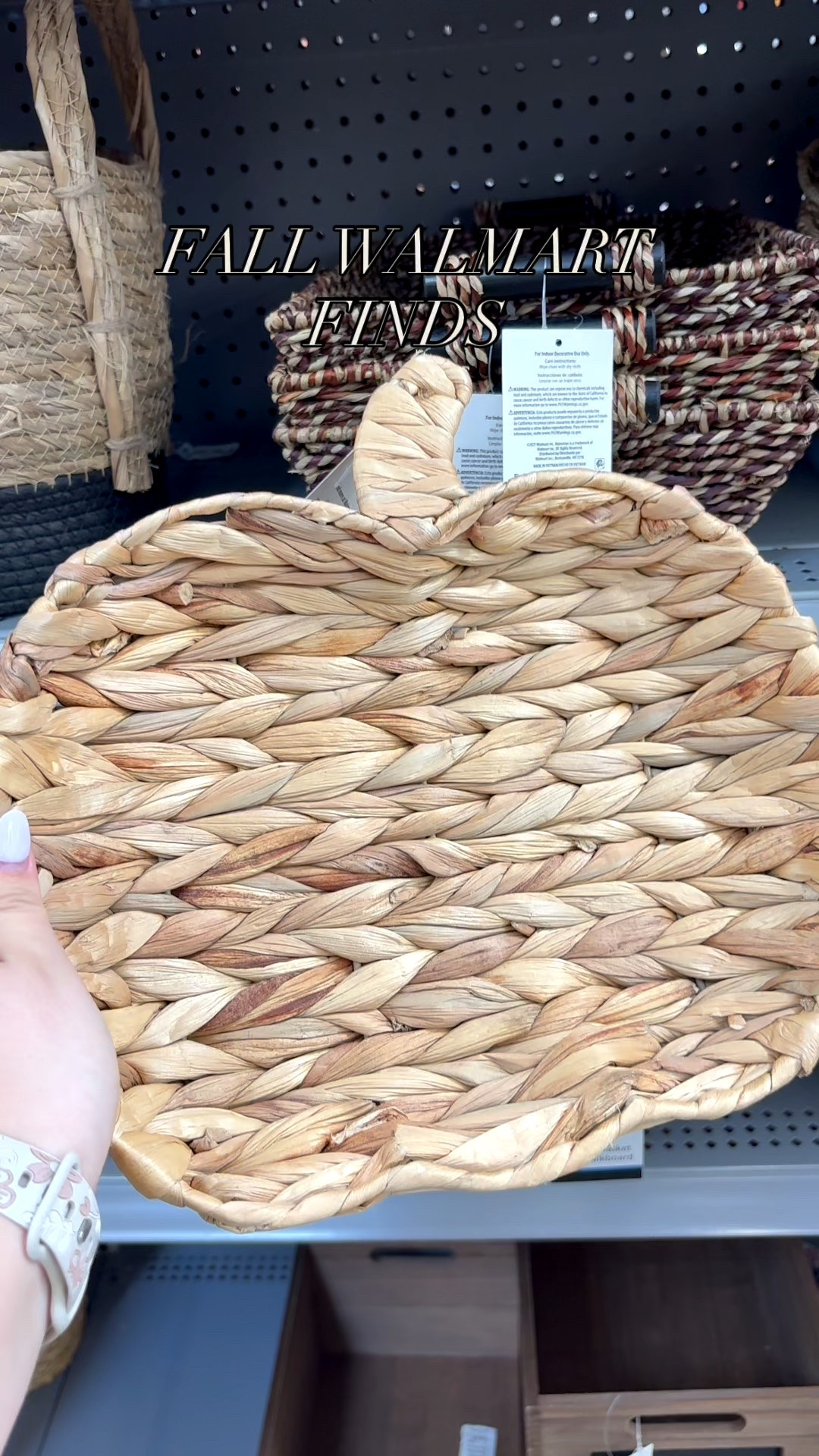 🍂 Cozy fall kitchen vibes from @walmart 🤎✨ mixing warm tones, pumpkins, & all the autumn feels 🍁 #WalmartFinds #FallKitchen #CozyHome #FallDecor #LTKHome #LTKFinds #FallAesthetic #tru2design #WalmartHome

#LTKSeasonal #LTKOver40 #LTKHome