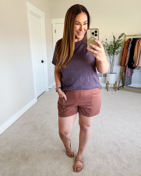 Old Navy Outfit 

Fit tips: tee tts, L // shorts tts L

Summer outfit, casual summer outfit, summer style, fall fashion, fall style, plum top, plum tee, dark shorts, amazon sandals, casual outfit 

#LTKBacktoSchool #LTKFind #LTKSeasonal