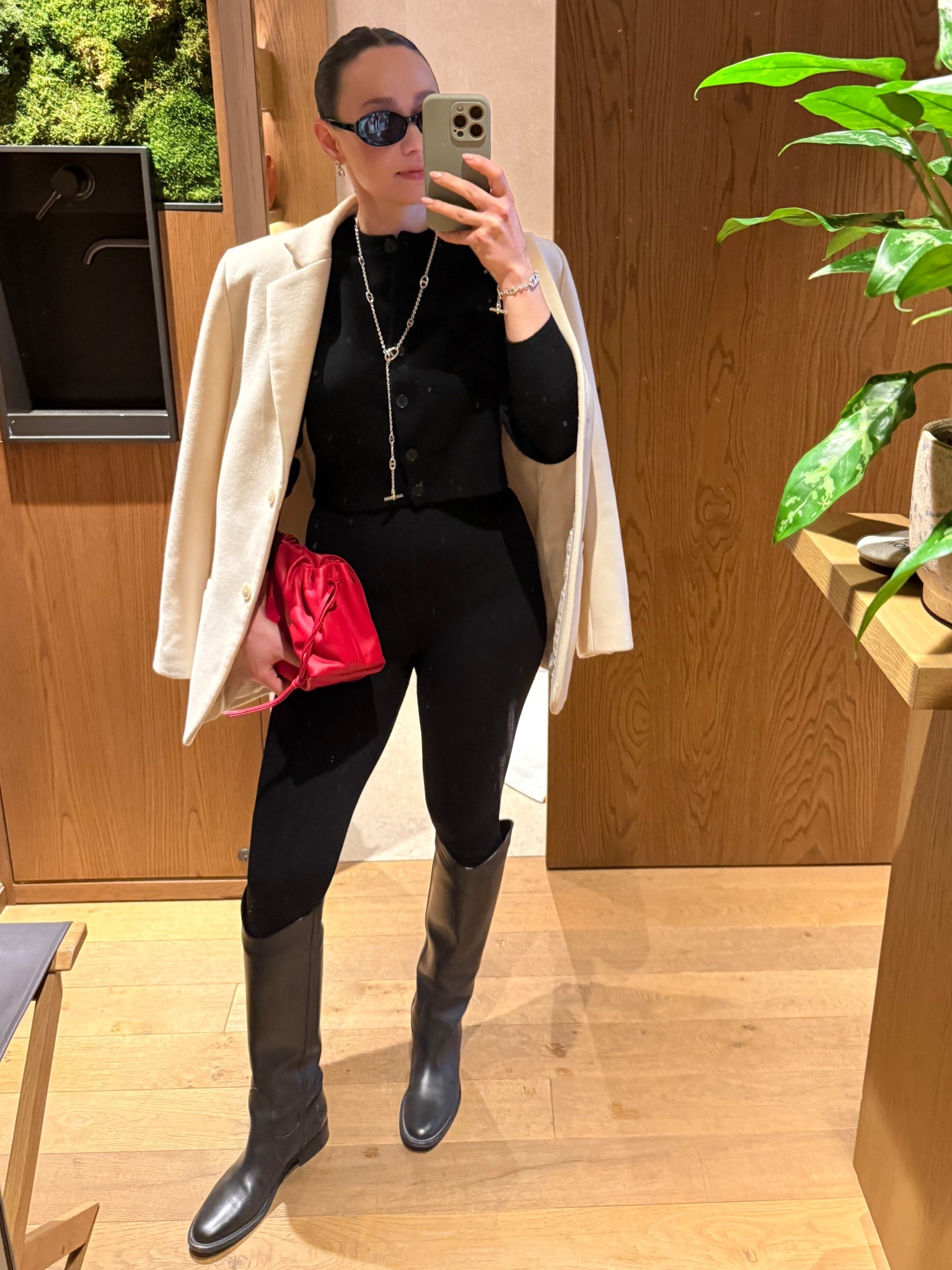 Cute little cardi on sale for $49 - code is EXTRAEXTRA and it’s 100% merino wool.

Wearing XXS for more fitted and cropped look 

#LTKSaleAlert #LTKdayinmylife