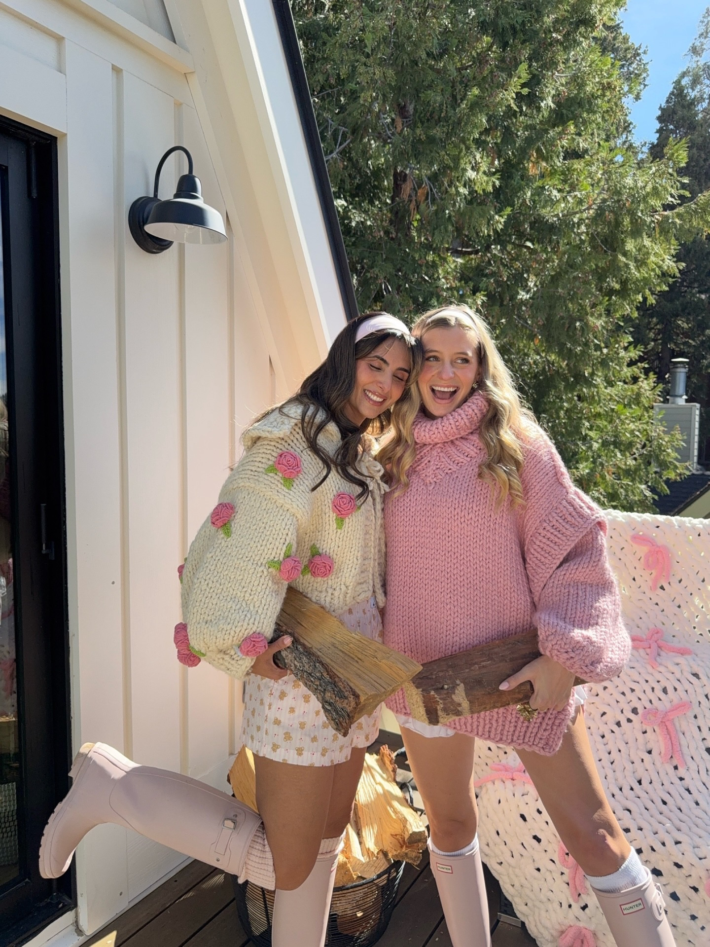 sweater weather 🎀🍂💗🧸

#sweaterweather #pinterestinspo #pinterestaesthetic #pinterestgirls #pinkaesthetic #cozyoutfit #softgirl #falloutfit #outfitinspo #chunkysweater