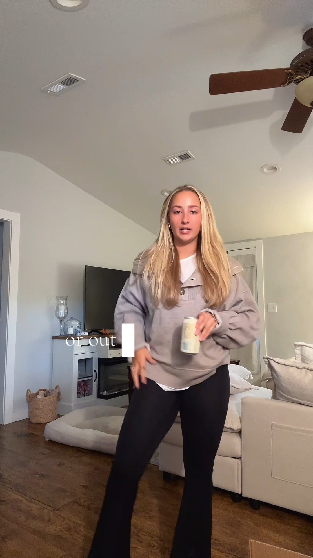 TikTok: Jesseandemmaa 
Game day AT HOME outfit for all the cozy and chill vibes 🏈💍 

#LTKStyleTip #LTKActive #LTKSeasonal