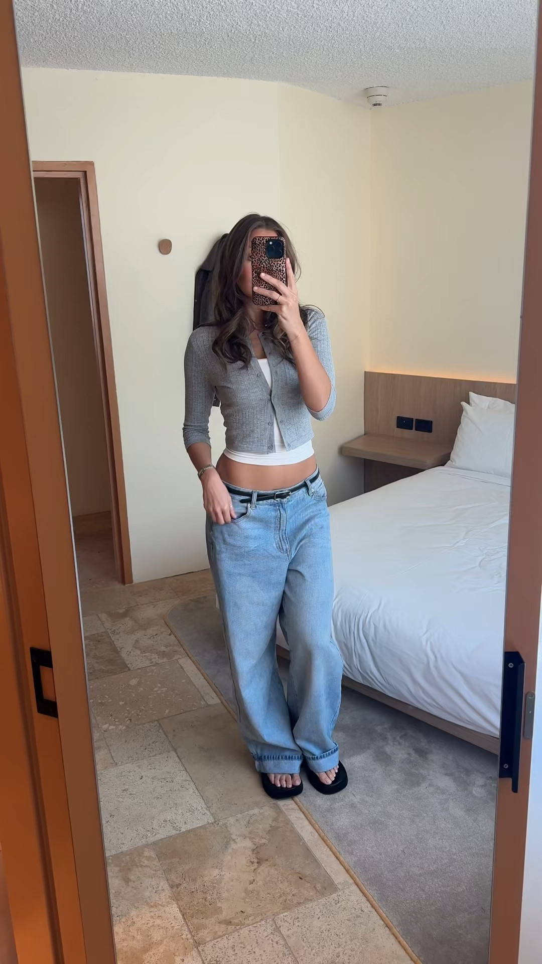 Casual shopping fit 🫶

#LTKjeans #LTKsale #LTKshoes