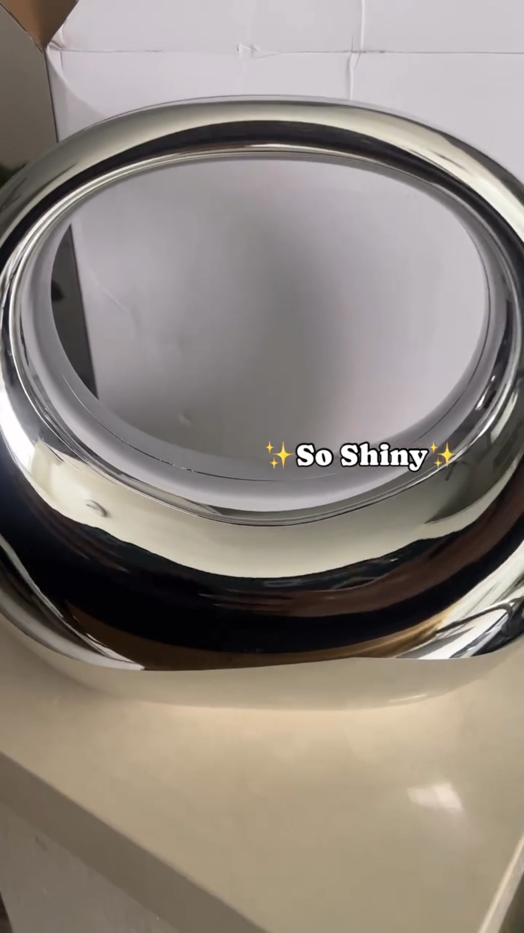 I’ve seen a lot of silver purses and some of them intrigued me, but this one was a showstopper. I saw it on Amazon. It wasn’t sure about the seller, but I read the reviews and decided to give it a try. 

PRO TIP: Always read the reviews.

It did not disappoint, don’t you think? 

#amazonpurse #amazonbag #silverpurse