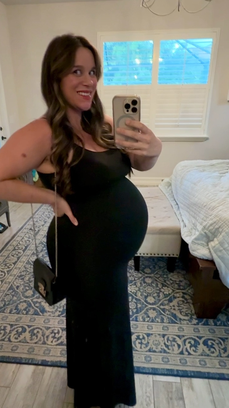 3rd Trimester Bump Style 

I’m a size Medium in this Quince Dress same as my pre-pregnancy size 

I was able to wear it for my entire pregnancy 

#LTKBump #LTKMidsize #LTKmomlife