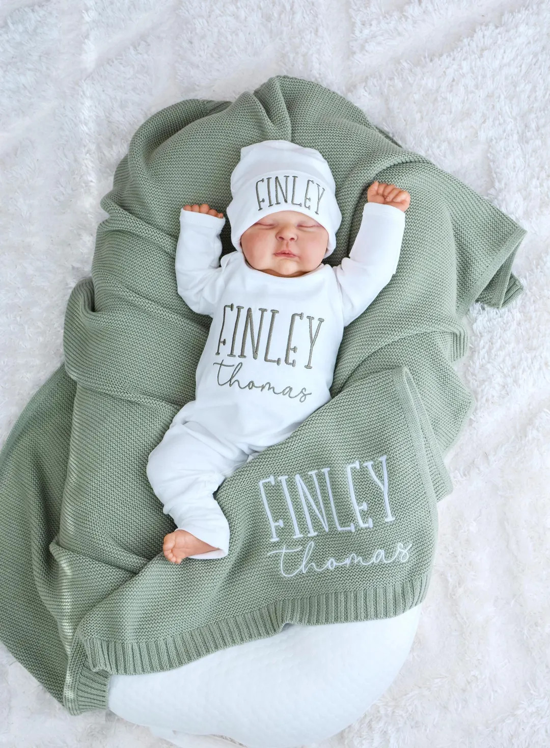 Baby Outfit Set With Cotton Knit Blanket, Personalized Newborn Gift, Baby Shower, Homecoming Set,... | Etsy (US)