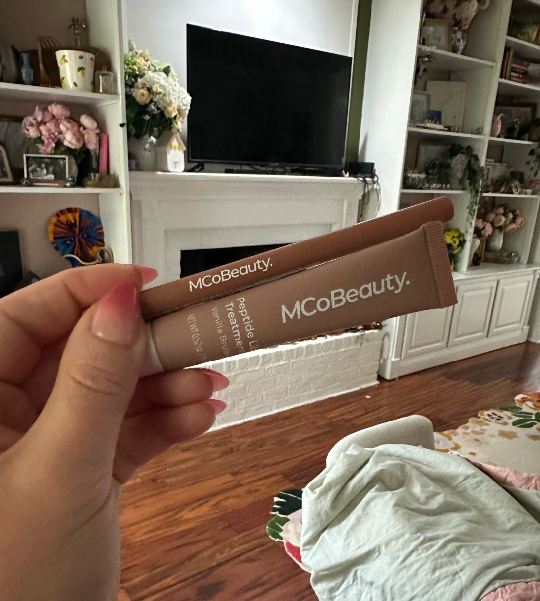 My lip pairing lately. I usually buy it directly from their site, but I can’t link that on LTK so I’ve got it linked to Amazon & Target. Wearing Vanilla Brûlée and Natural Nude. 🤎