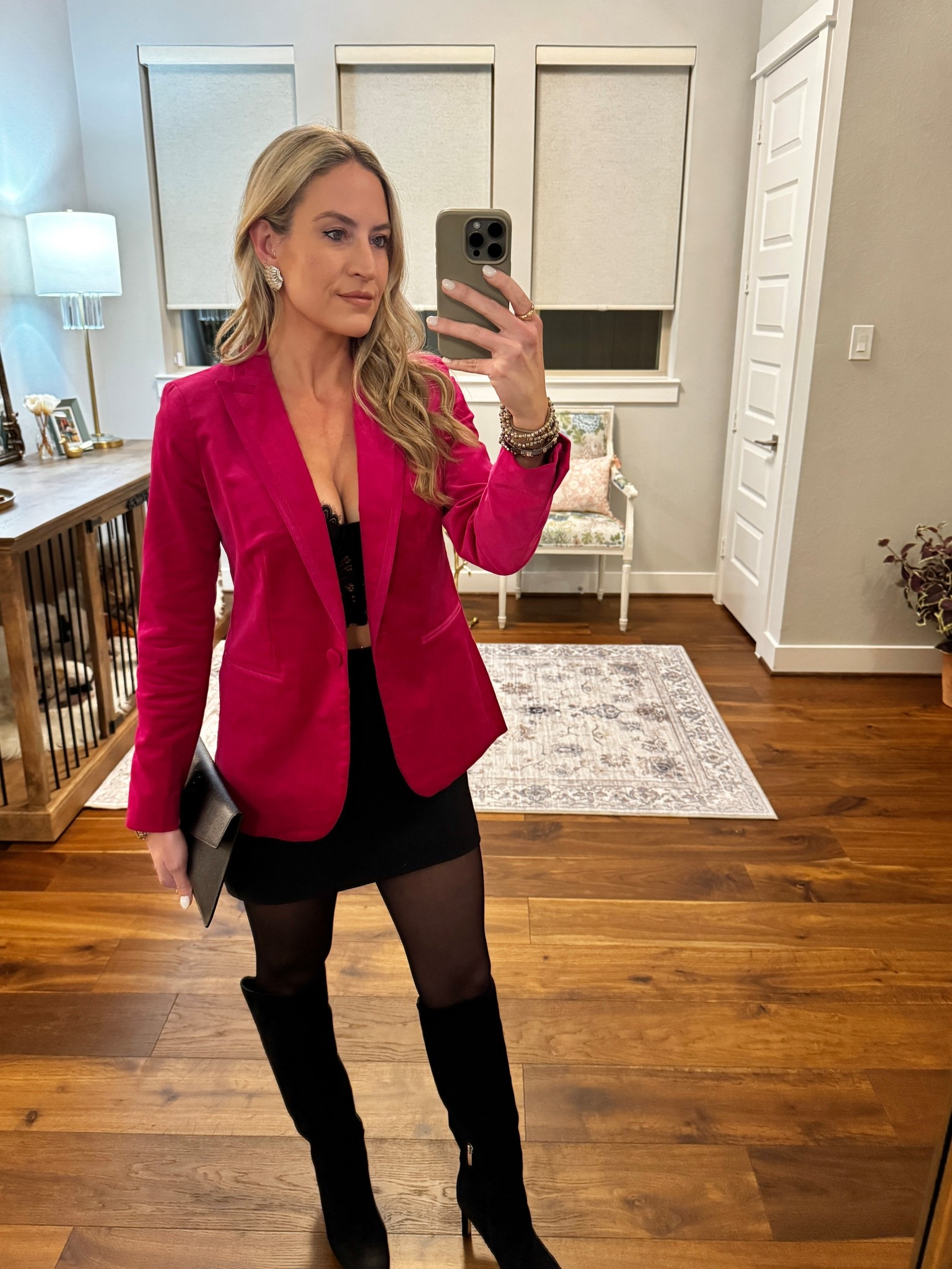 Valentine’s Day Outfit

Use code FEB35 for 35% off Vici site wide. Today only use code SPRING40 for 40% off one item. 

#everypiecefits

Velvet
Blazer 
Bustier
Corset
Date night
Dinner outfit 
Brunch outfit 
Mini skirt
Skort
Tall boots

#LTKOver40 #LTKValentine #LTKSaleAlert