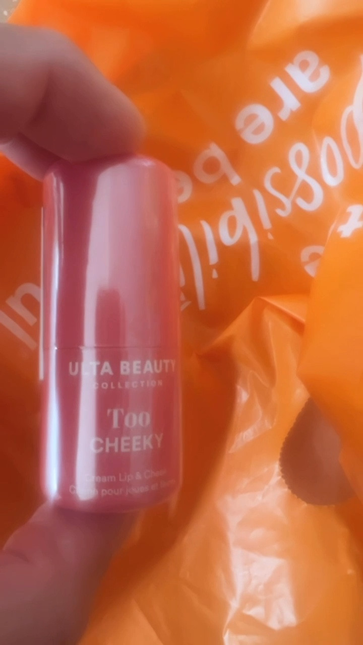 A Fave Cheeky / Blush
… color I love is ‘Social’!



#LTKSeasonal #LTKBeauty #LTKGiftGuide