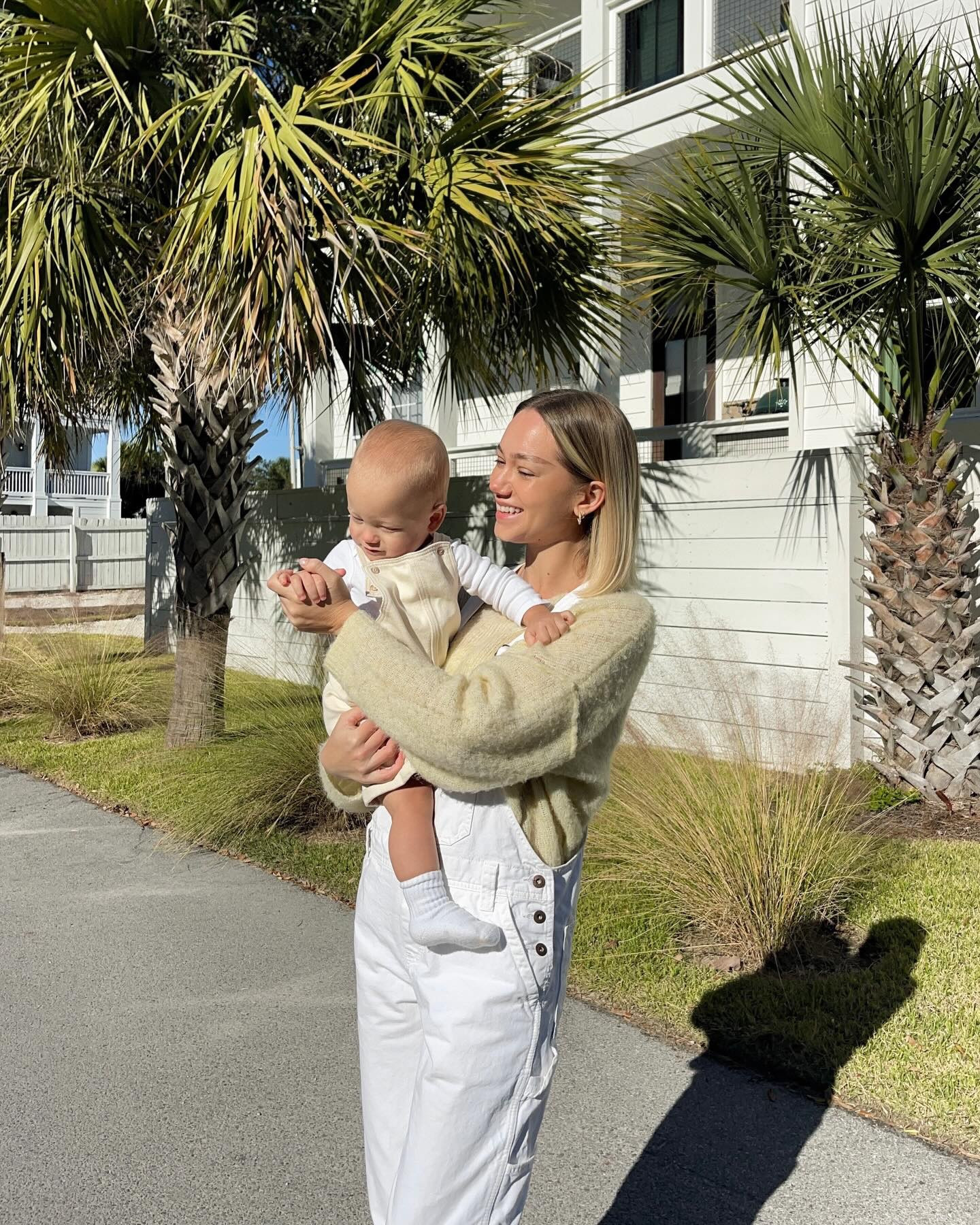 feeling like winter at the beach 🌨️