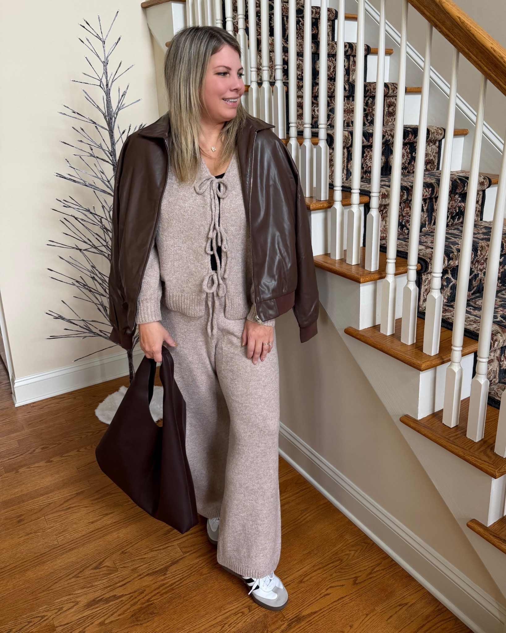 An easy, neutral outfit you’ll keep reaching for. 🤍 Everything is linked. My bag is sold out, but I tagged similar styles from the same brand for you. 

#LTKootd #LTKOver40 #LTKFindsUnder50