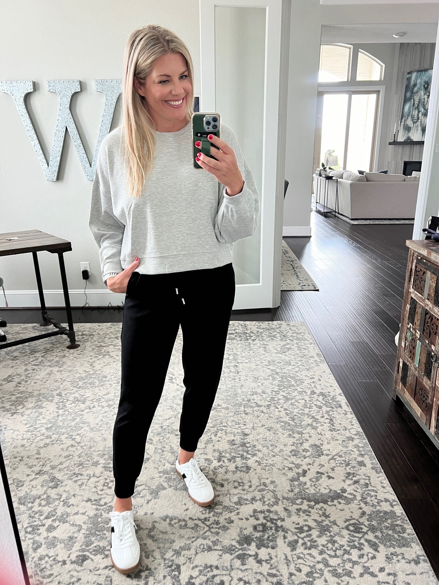 Early Fall Outfit Inspo 

Casual  everyday outfit  early fall  late summer  comfy outfit  Athleisure  joggers  sweater  warm outfit  FitMomming 

#LTKStyleTip #LTKSeasonal #LTKBacktoSchool