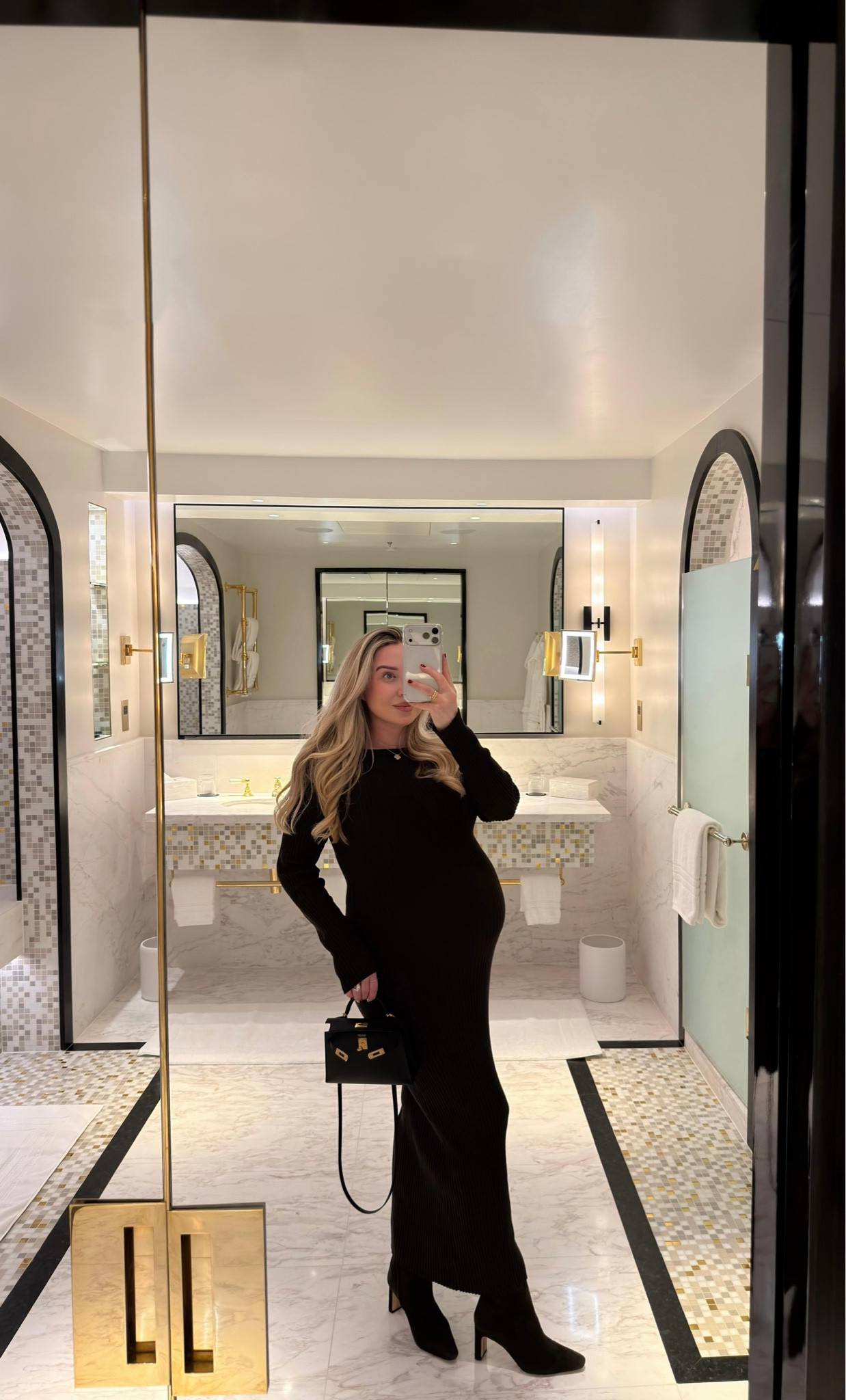 Babymoon London staycation 👶🏻🌙 maternity knitted black dress for an effortlessly chic and comfortable date night dinner

#LTKdatenight #LTKwinter #LTKmaternity