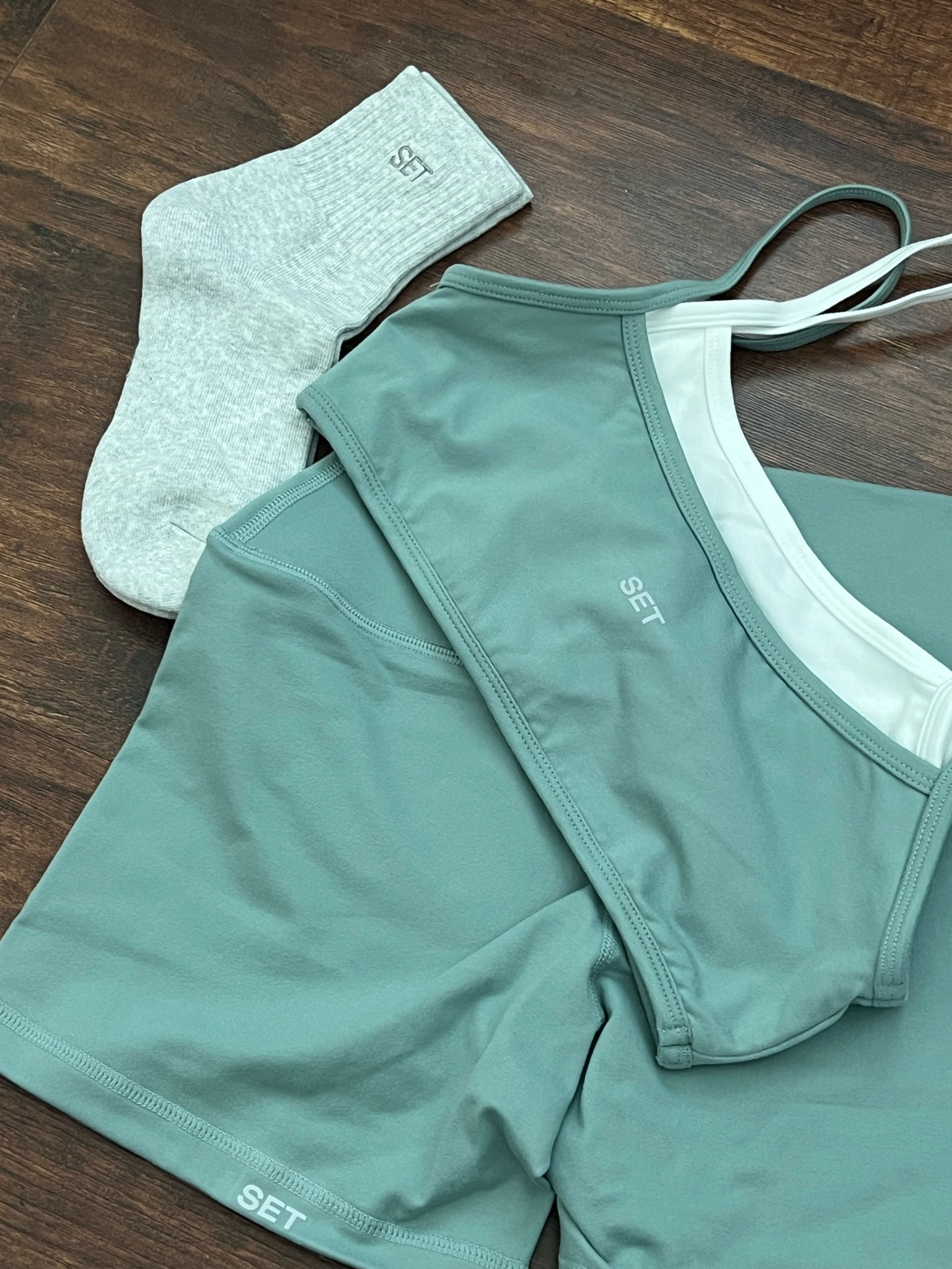 New in at set active 

#LTKFitness #LTKActive #LTKFallSale