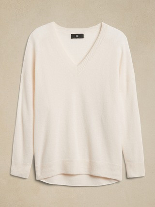 Lightweight Cashmere V-Neck Sweater | Banana Republic (US)