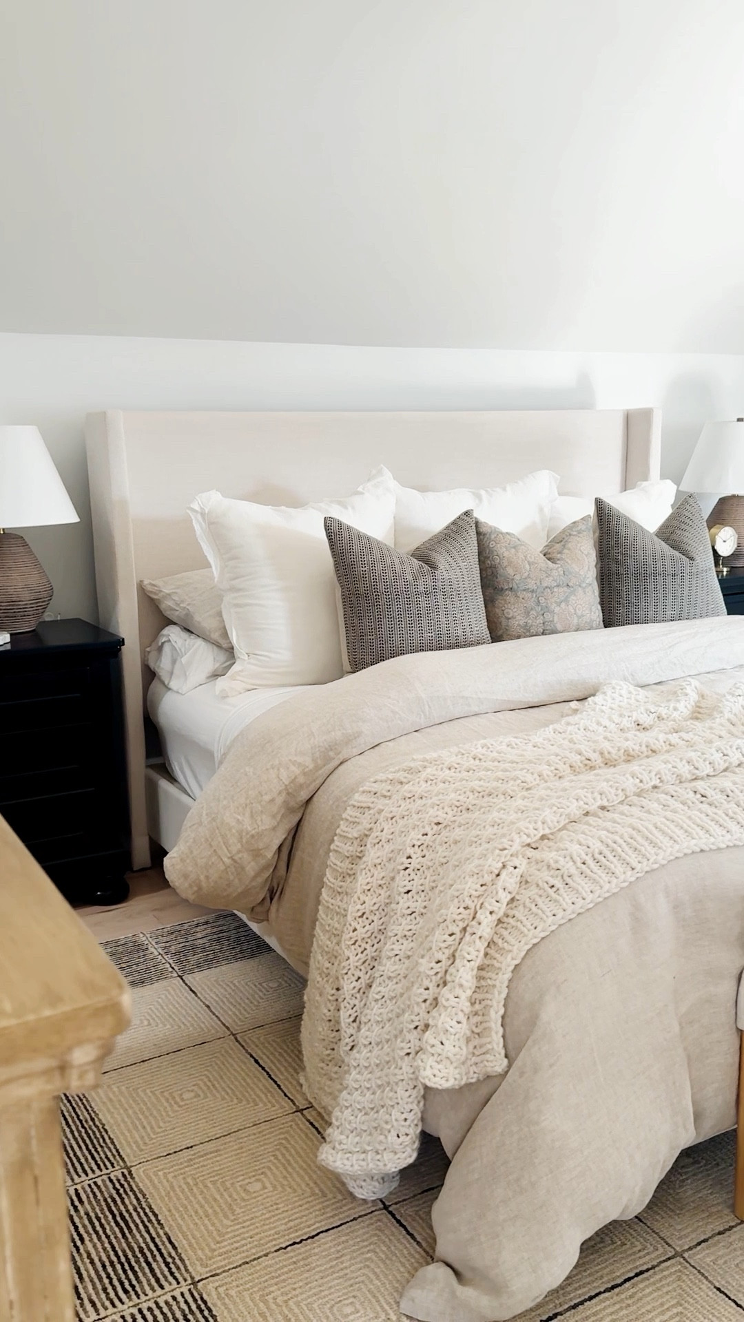 My favorite bed is on sale! I can’t believe the quality and high end design on this bed it’s on sale! Get it while in stock 🤎

I added both the queen and king size version. 

#LTKSaleAlert #LTKHome #LTKVideo