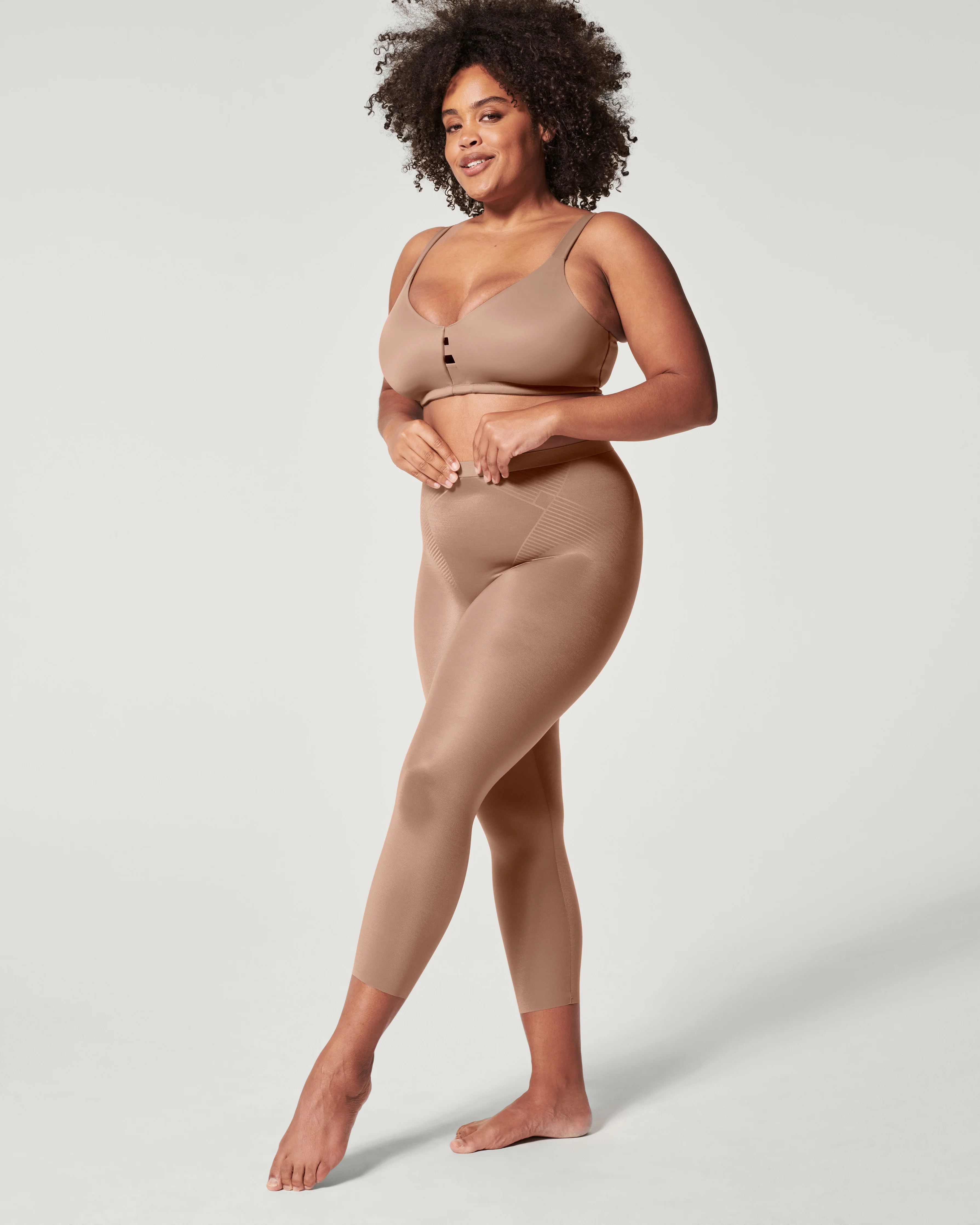 Invisible Capri – Lightweight Shaping | SPANX | Spanx