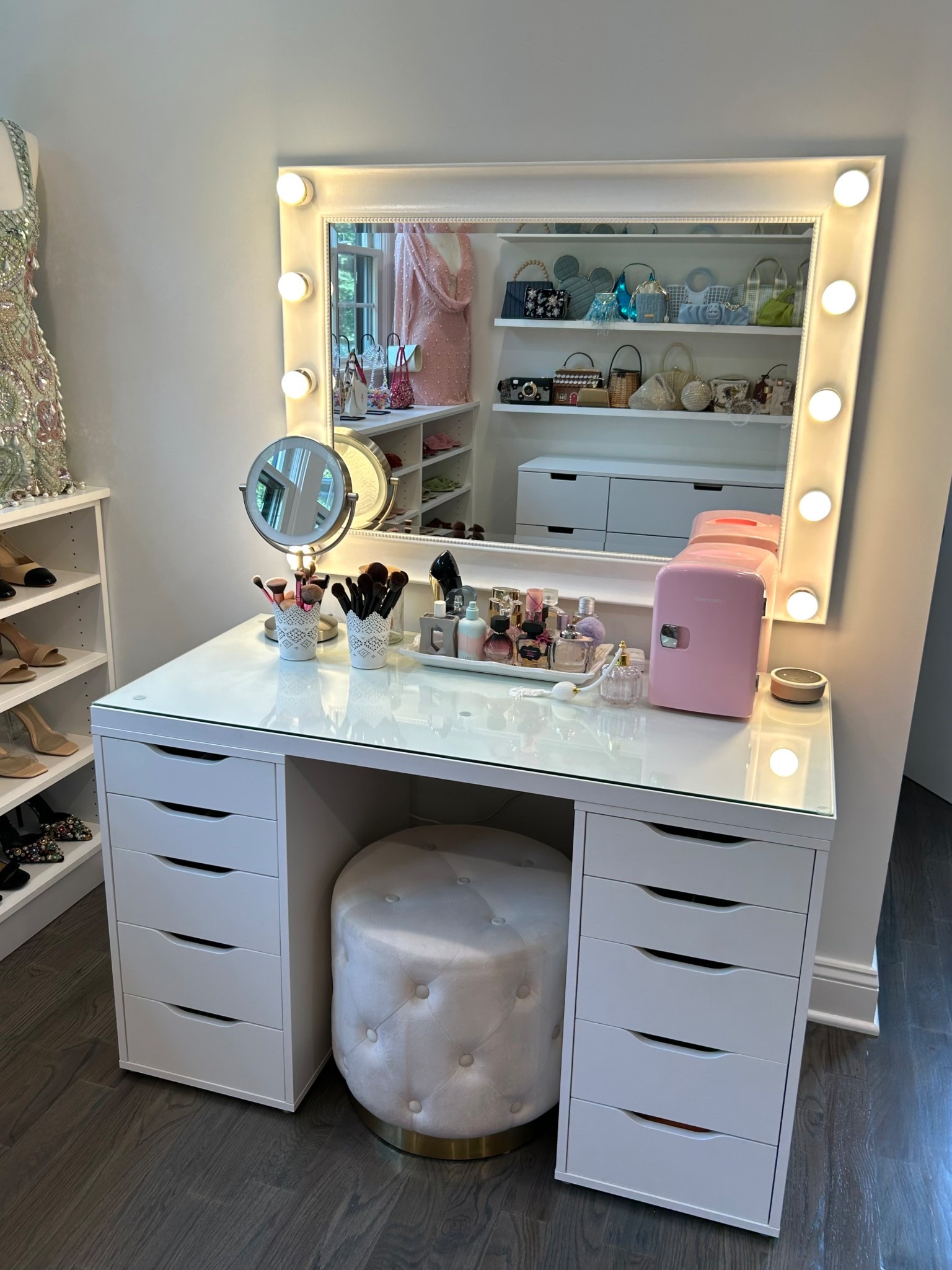 Makeup Vanity 🪞

#LTKHome #LTKStyleTip #LTKBeauty