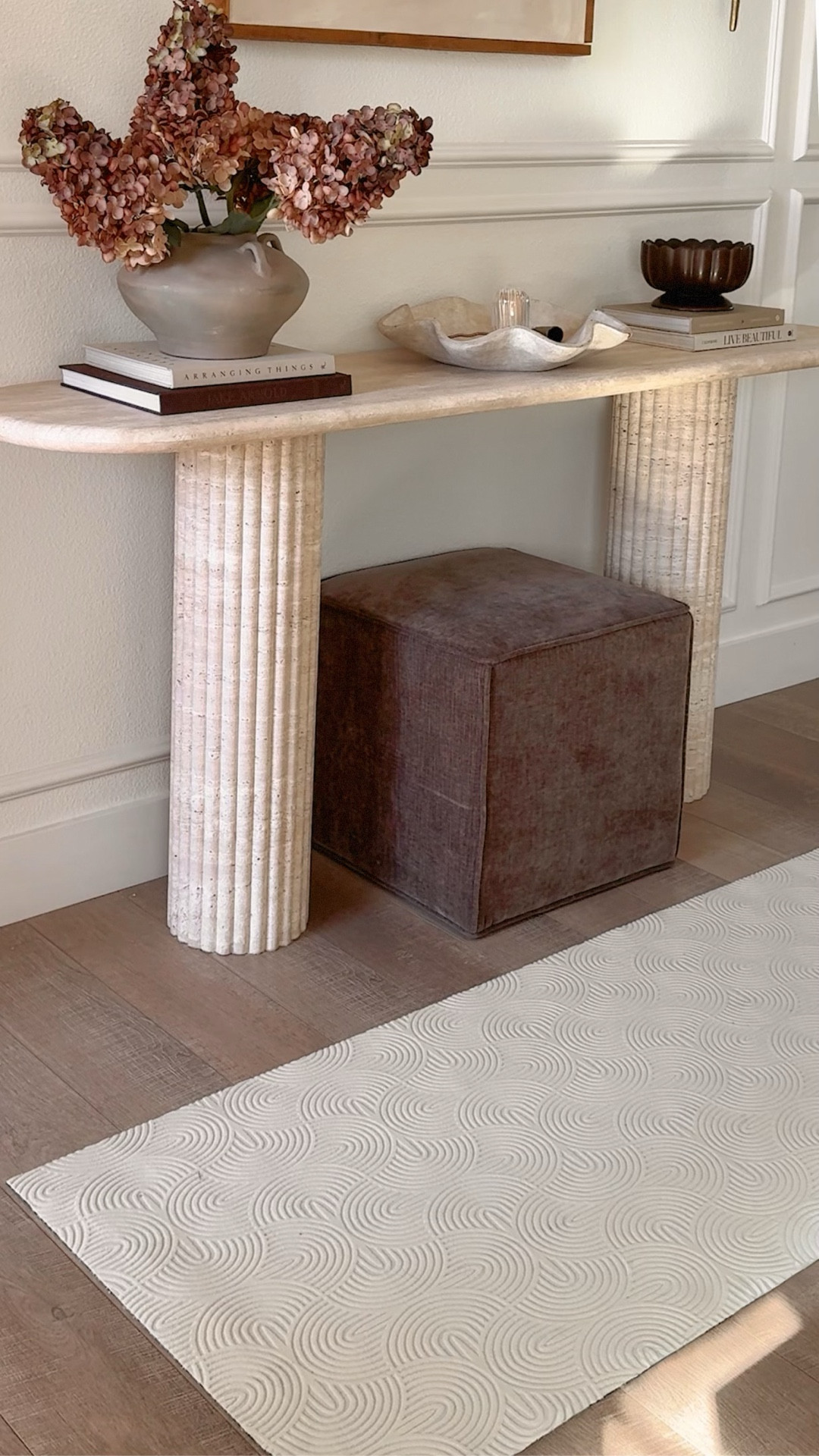 A little entryway upgrade! 🤎