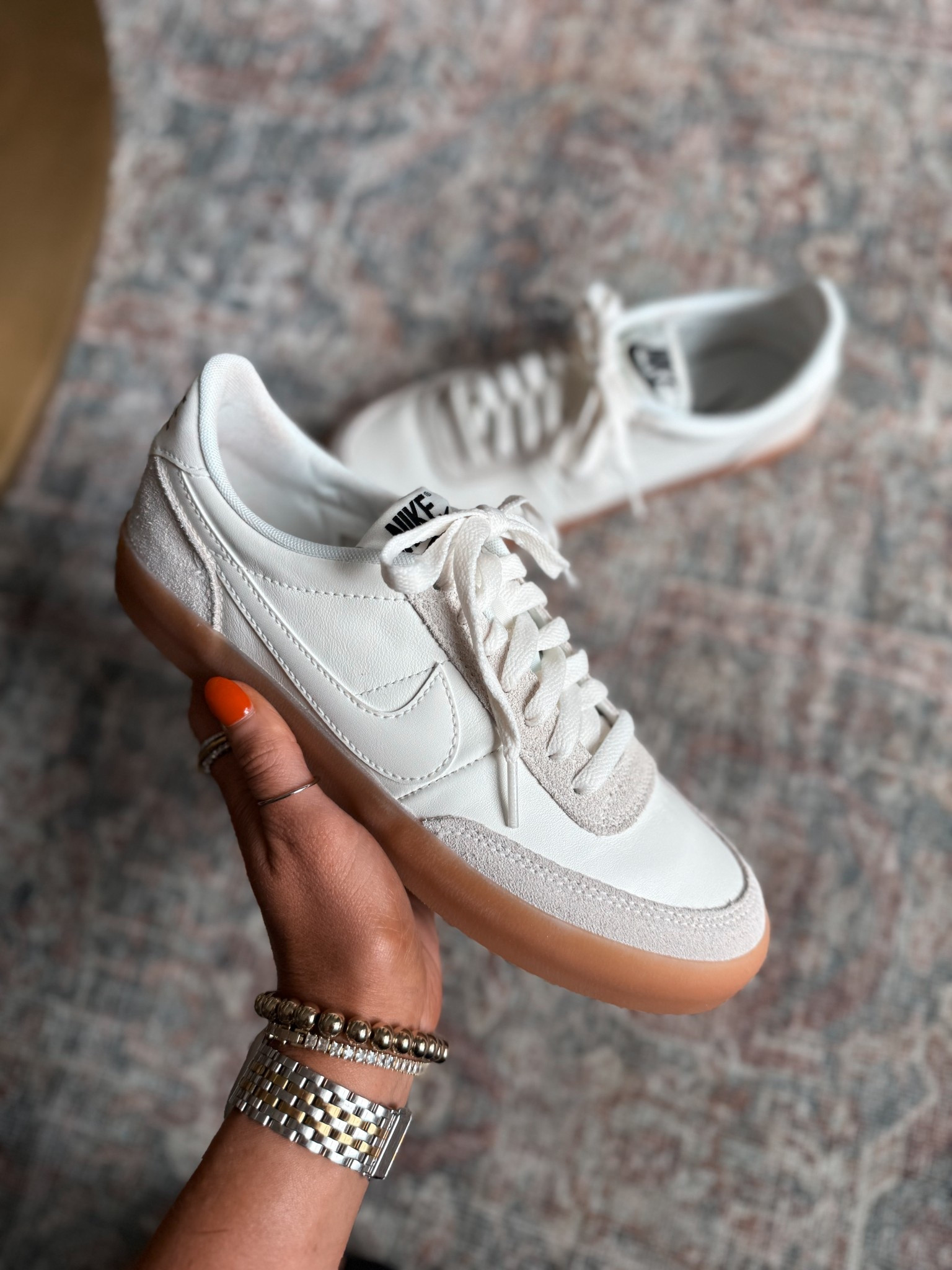 Nike sneakers on sale! The perfect neutral sneaker for summer! I have my true to size 



#LTKShoeCrush #LTKSaleAlert #LTKSummerEdit