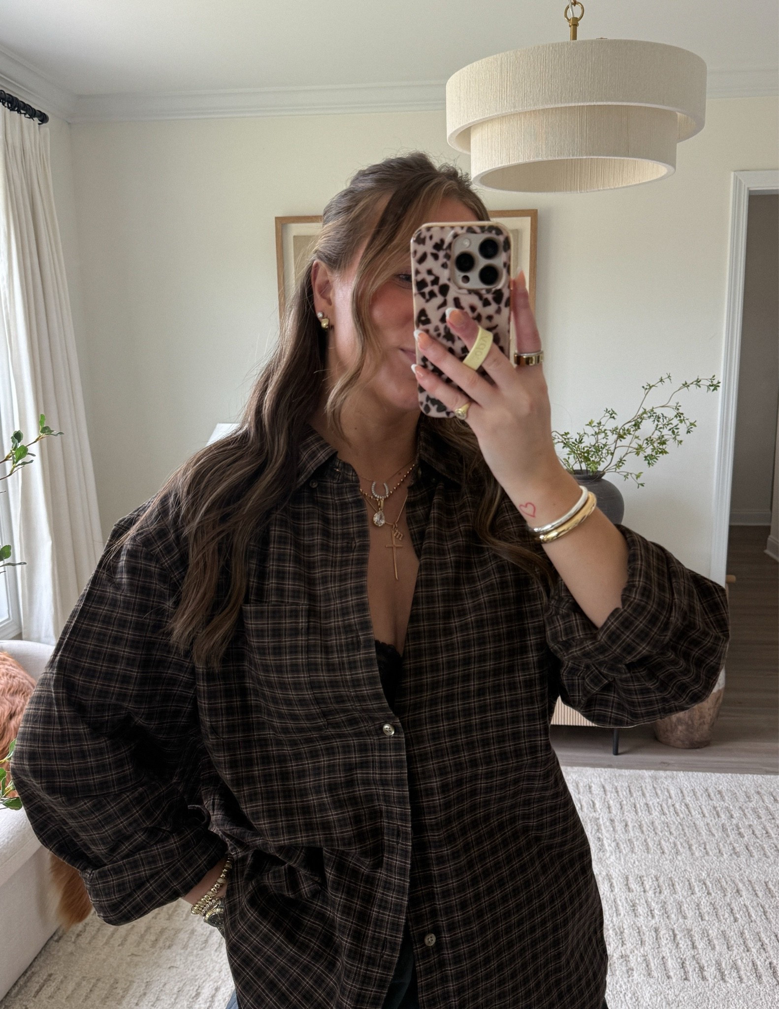 Plaid is so back baby! Love this one from old navy! I’m wearing an xl for an oversized fit. Fall fashion. Plaid shirt