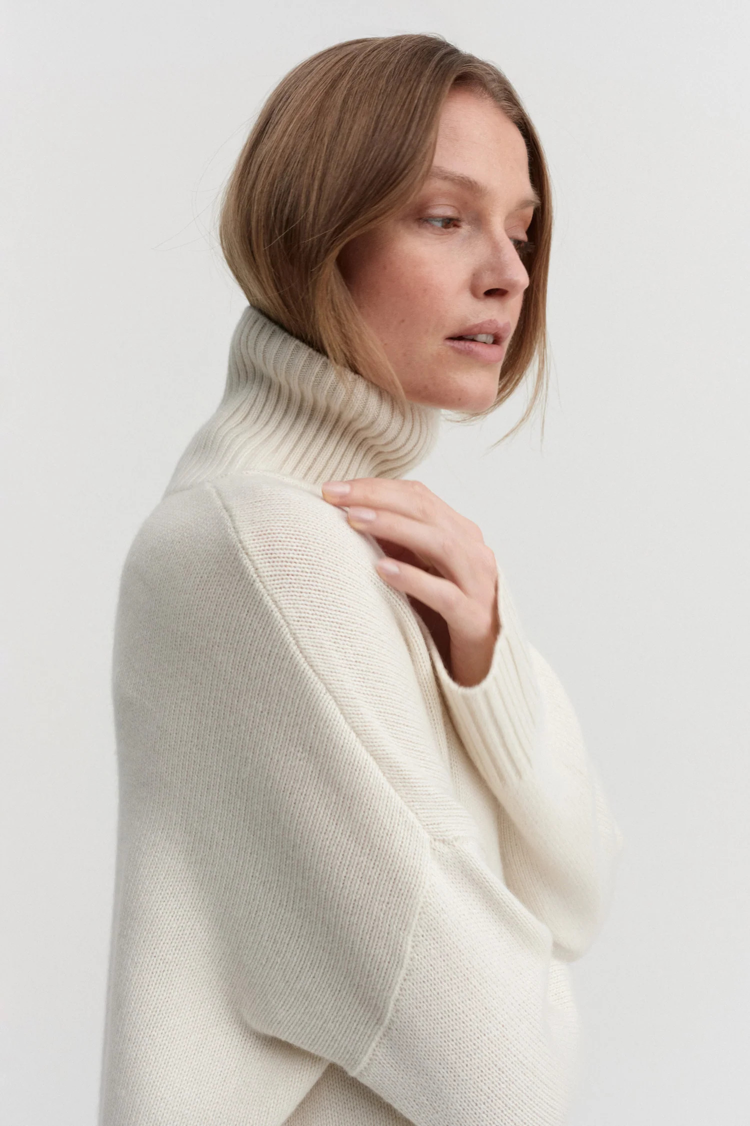 Kia Turtleneck Sweater, cream | Almada Label