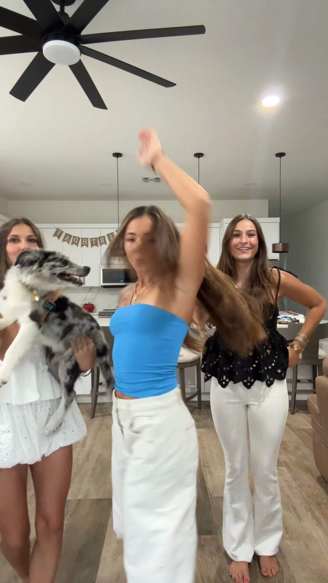 They didn’t have this color in the top :,)