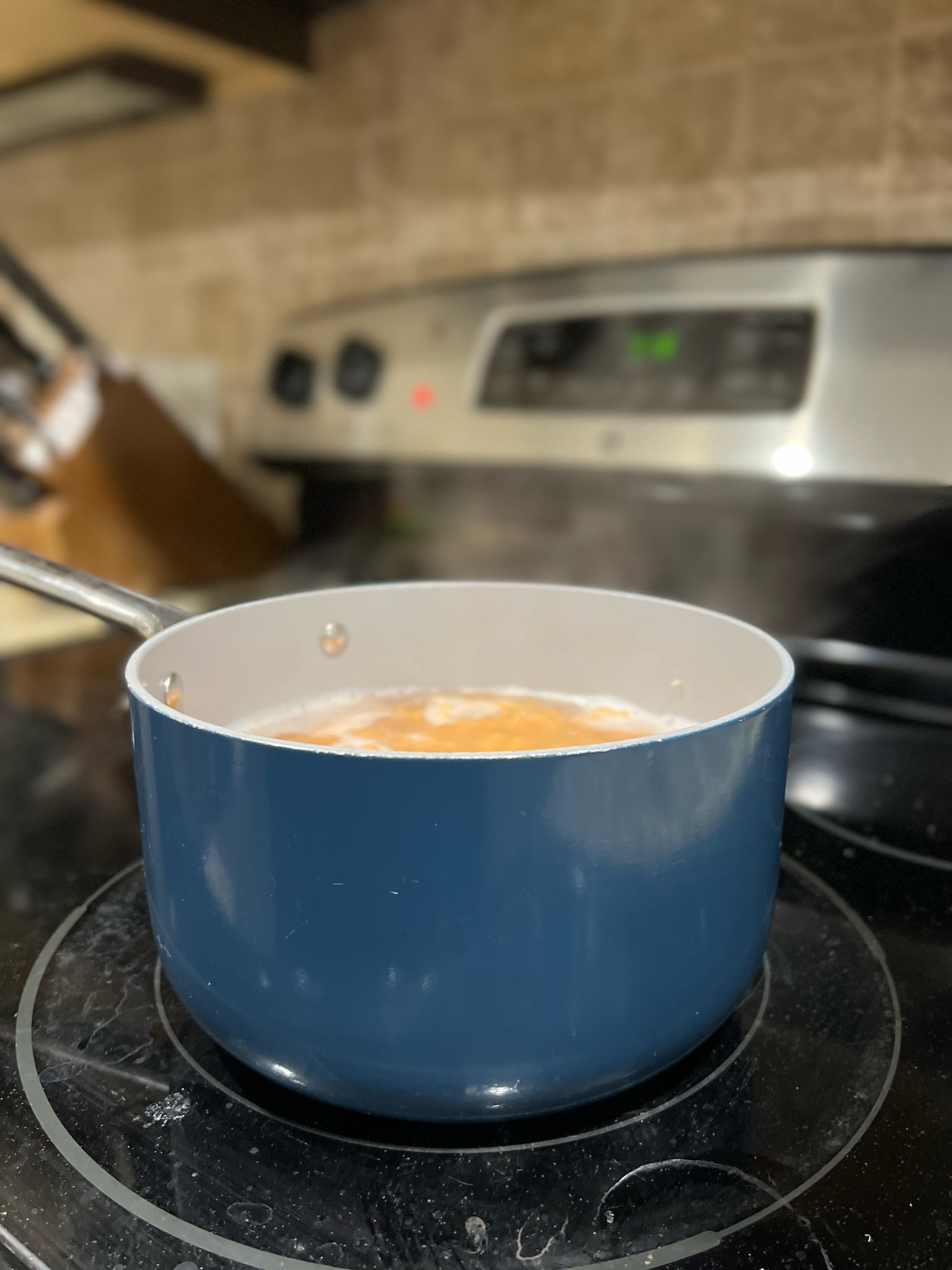 10% off Caraway sitewide!! Plus the cookware set is on sale for $395 (normally $545) 🤩 comes in tons of colors to make your home decor ❤️

#LTKhome #LTKSeasonal #LTKHoliday