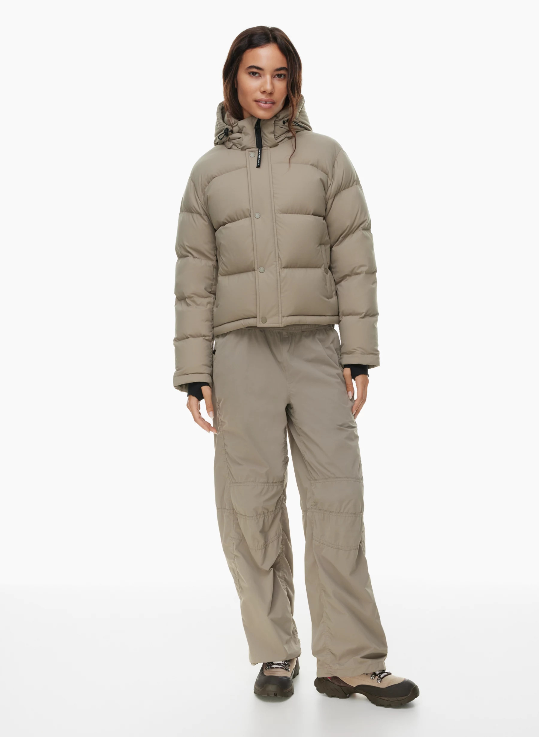 THE SUPER PUFF™ SHORTY | Aritzia