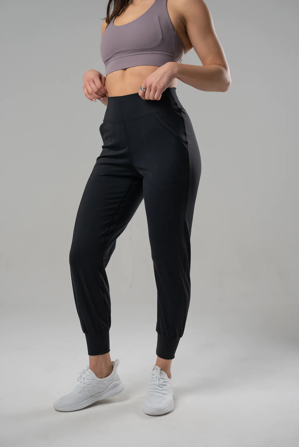resilient gravity joggers 25" | Alyth Active