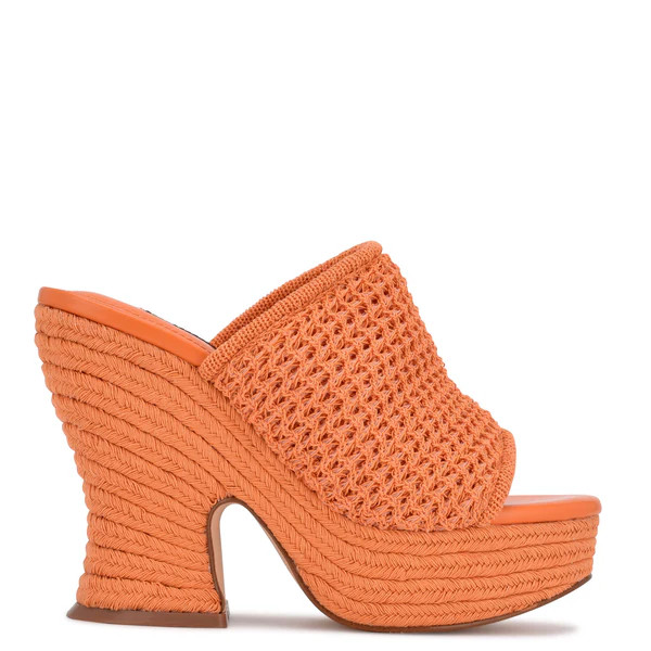 Fefee Platform Slide Sandals | Nine West (US)