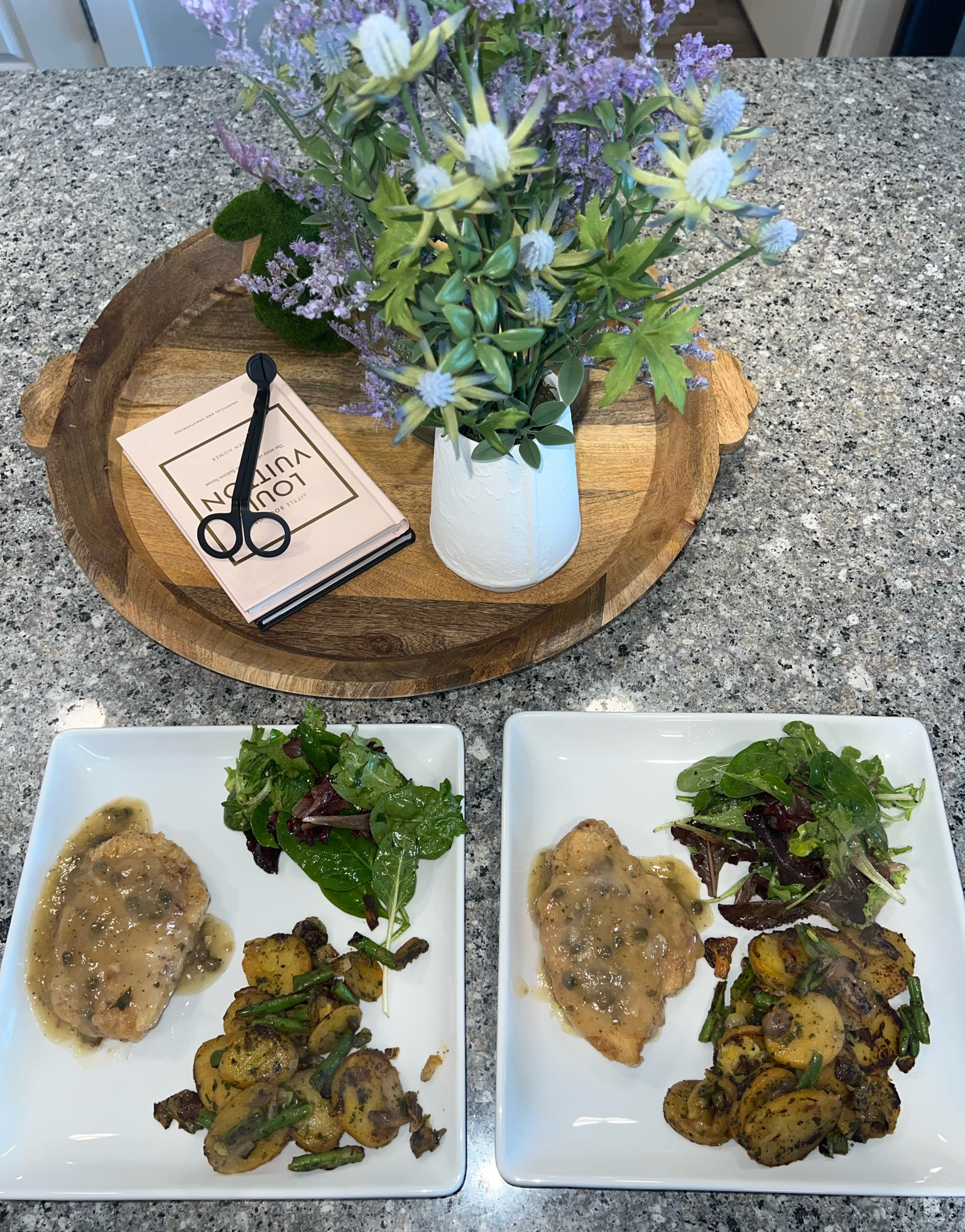 Best dinner plates & island decor🔗🏠🍽️

#LTKfindsunder50 #LTKhome