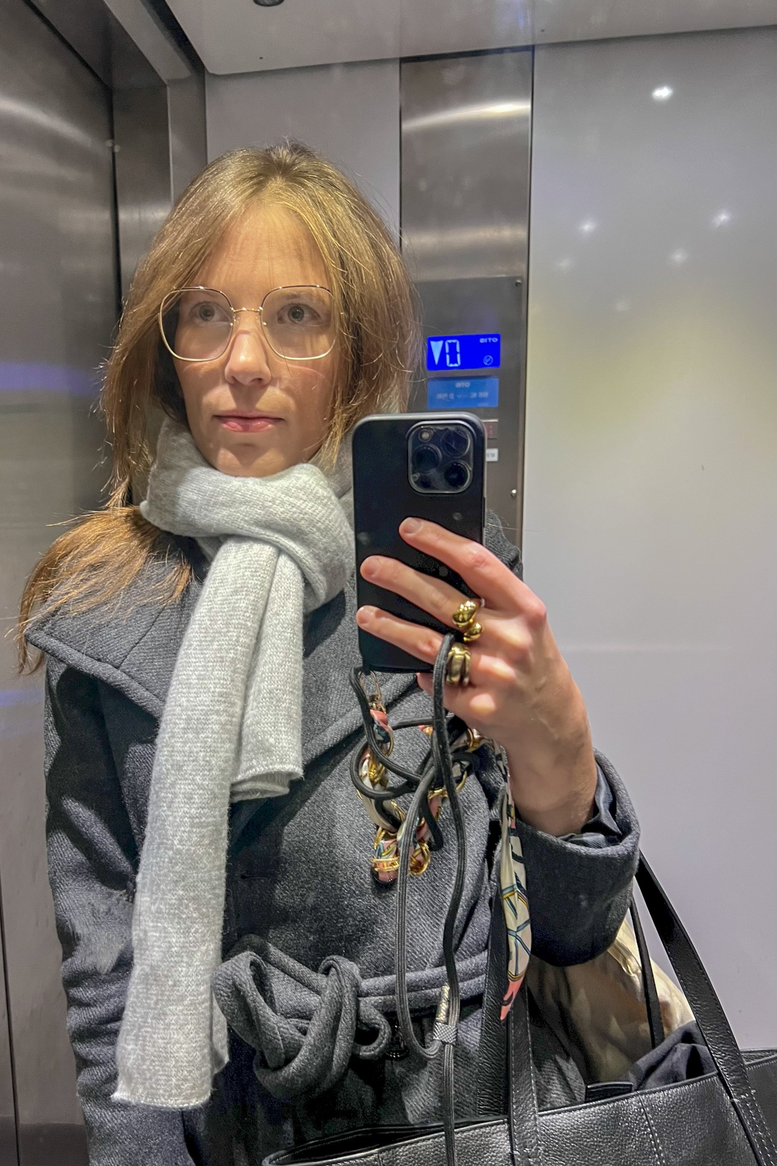 Une sélection d’écharpes unies pour le grand froid 🥶 
#LTKGift #echarpes #hiver 

#LTKGiftGuide #LTKeurope #LTKSeasonal