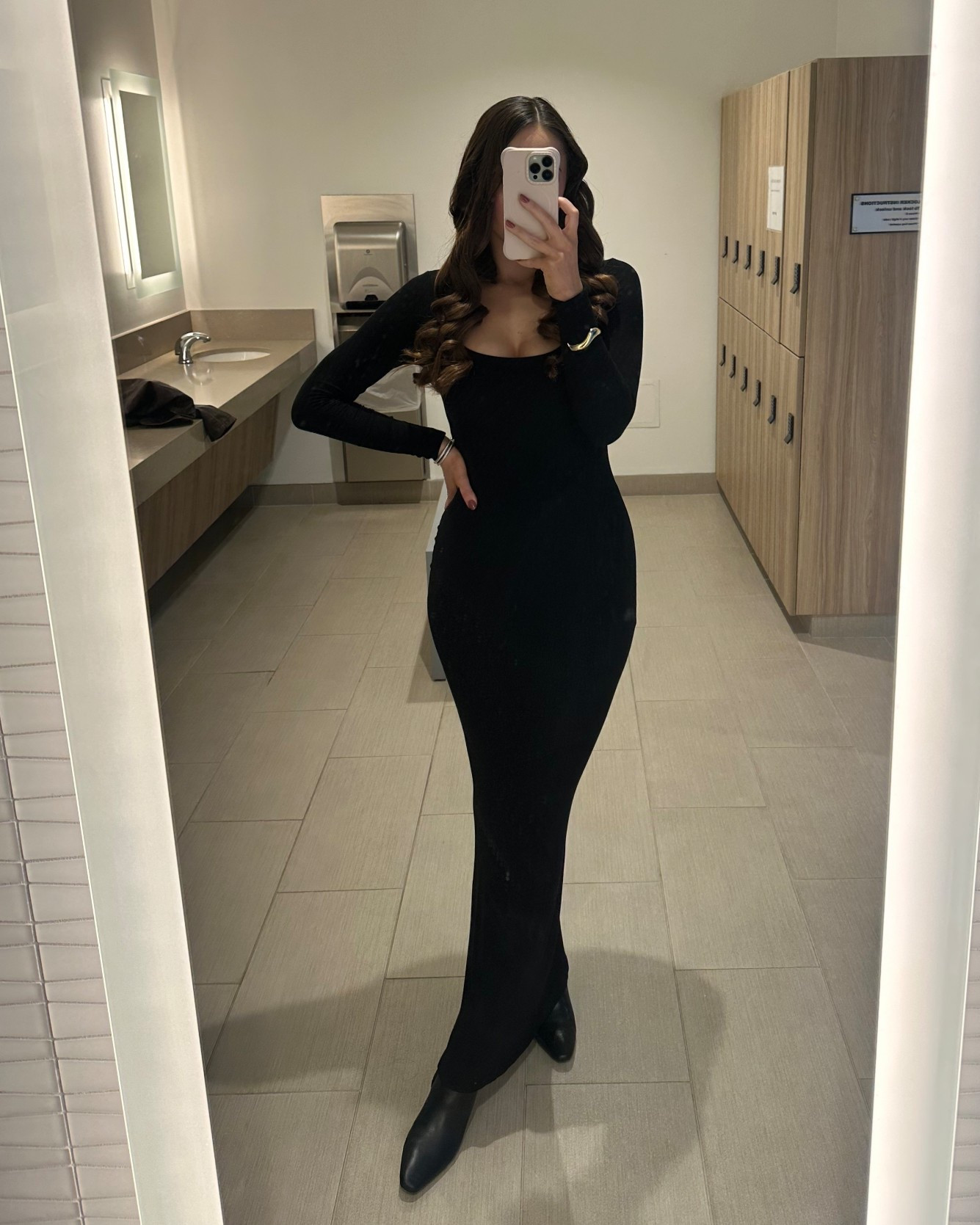 Black long sleeve dress 

#LTKSeasonal