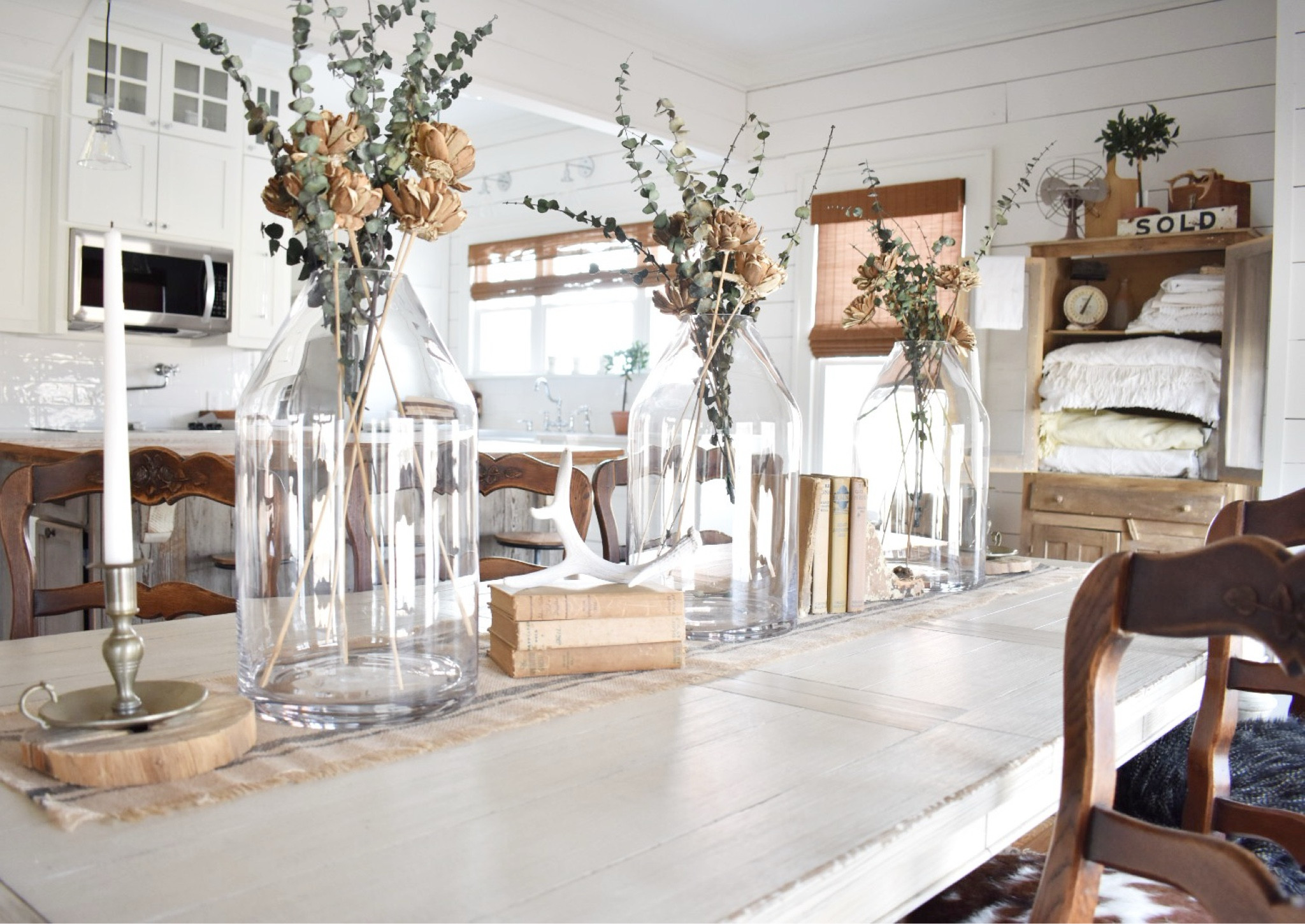 Warm Winter Home! 

Home finds, home decor, neutral home, interior design, decorative home, home decor inspo, kitchen, kitchen finds, decorative kitchen, kitchen table, glassware, vase, artificial flowers, decorative books 



#LTKOver40 #LTKStyleTip #LTKHome