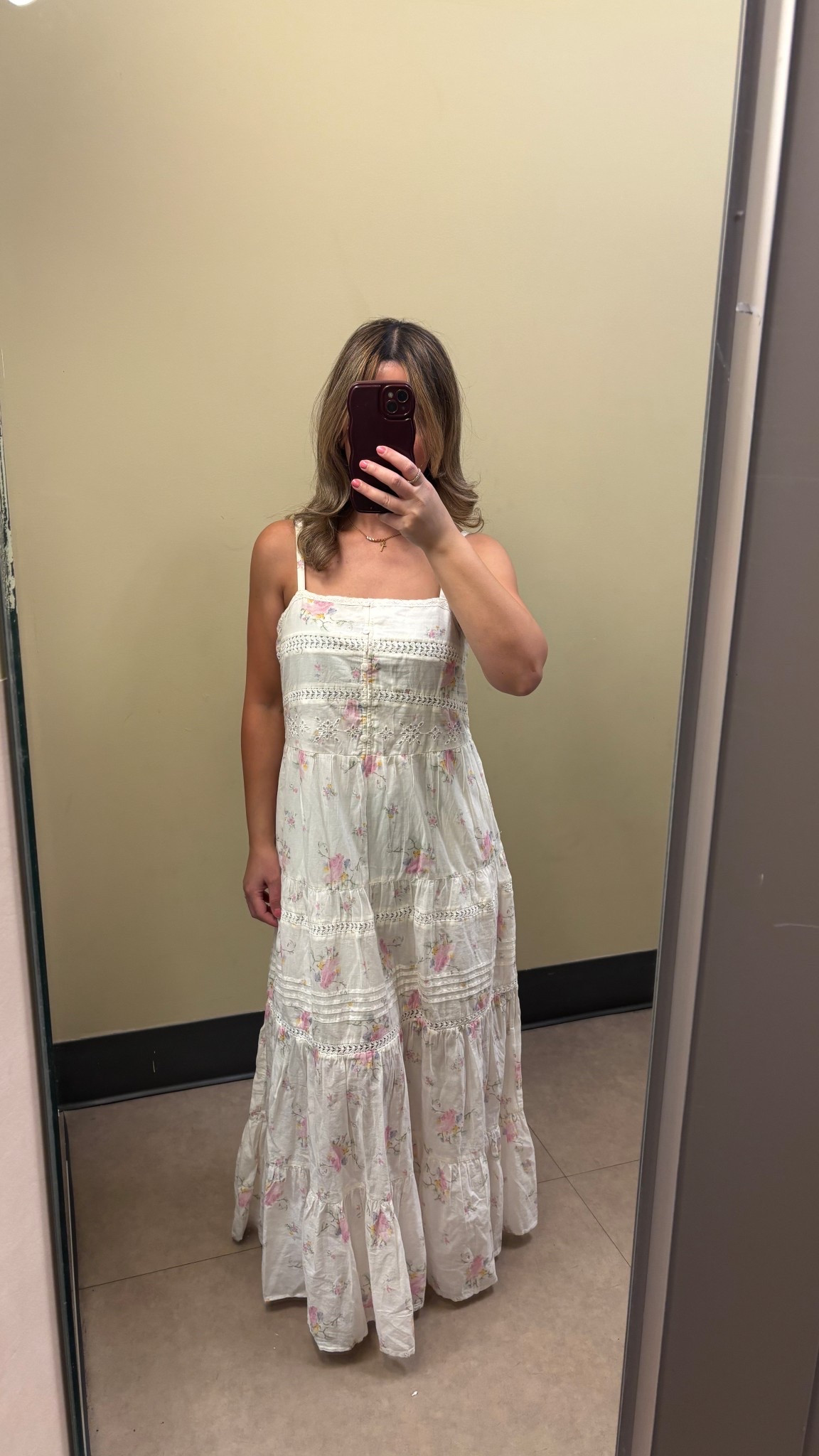 Wearing SMALL @Target 

#target #targetdresses #tryon #tryonhaul #vacationstyle #momstyle #dressesunder50 #mothersdayoutfits #affordablestyle #floraldresses #dress #summerstyle #springstyle #springdress #topseller #mothersday #floralpindress #resortyle #targetstyle #mytargetstyle #targetfinds 

#LTKmomlife #LTKMothersDay #LTKootd