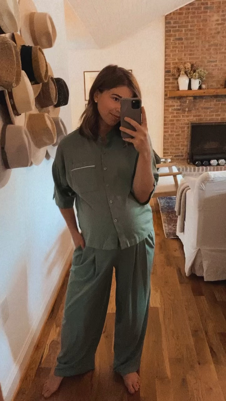 fall pajama set, green pajamas, bump friendly pajamas, bump friendly fall, fall bump outfit - sized up one size for bump 

#LTKbump #LTKSeasonal