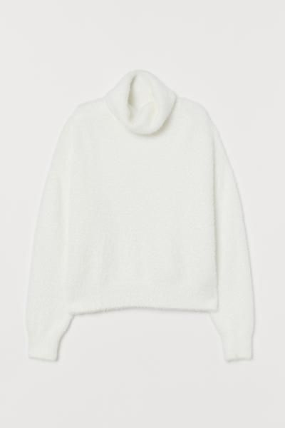 Boxy, knit turtleneck sweater in soft, fluffy chenille yarn. Dropped shoulders, long sleeves, and... | H&M (US)